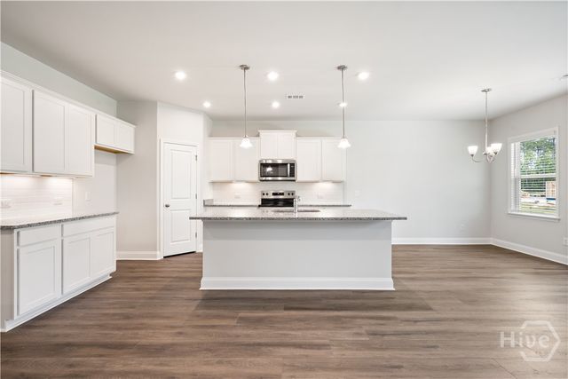 76 Chatham Lane, Richmond Hill, GA 31324