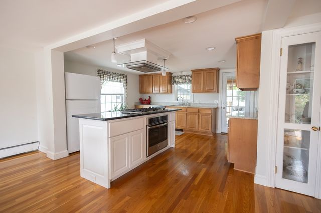 351 Elm St, Marlborough, MA 01752