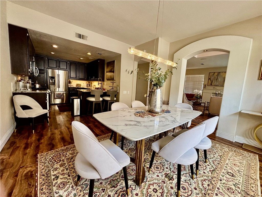Image 2 of property listing at 21 Matinee Court, Aliso Viejo, CA 92656