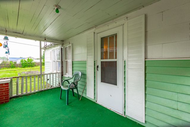 9839 Walnut Street, Soddy Daisy, TN 37379