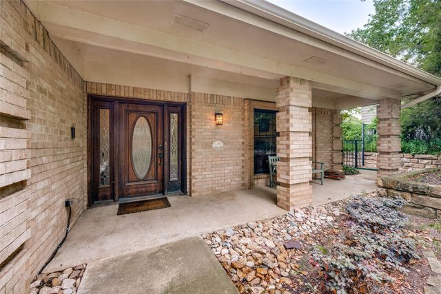 9004 Martin Drive, North Richland Hills, TX 76182