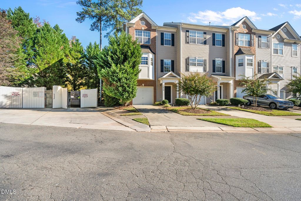 2615 Wyntercrest Lane, Durham, NC 27713