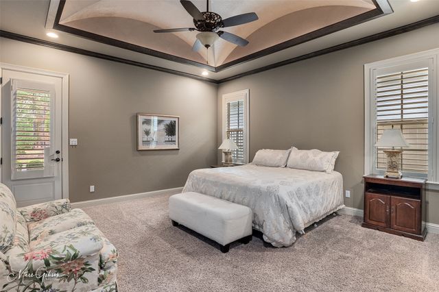 1020 Winterberry Lane, Shreveport, LA 71106