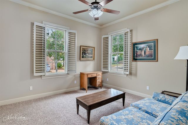 1020 Winterberry Lane, Shreveport, LA 71106