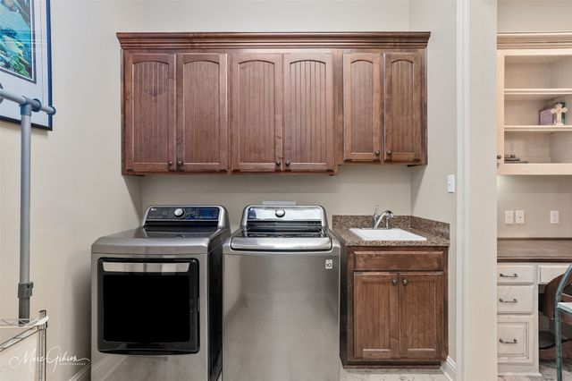 1020 Winterberry Lane, Shreveport, LA 71106