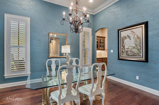 1020 Winterberry Lane, Shreveport, LA 71106