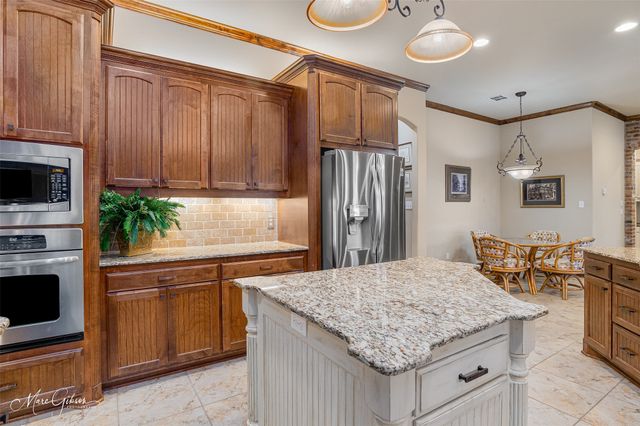 1020 Winterberry Lane, Shreveport, LA 71106