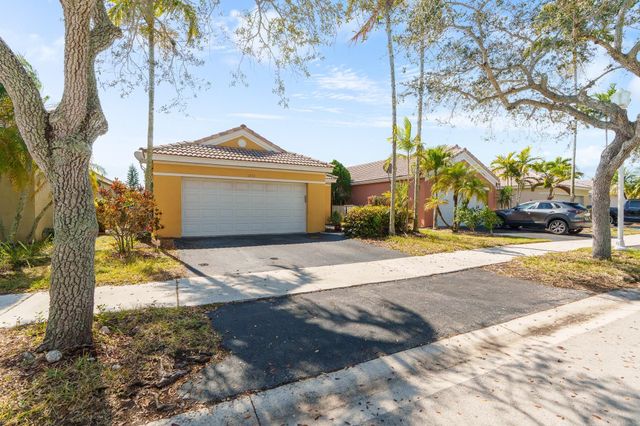 1573 Salerno Circle, Weston, FL 33327