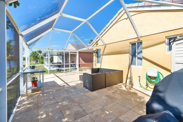 1573 Salerno Circle, Weston, FL 33327