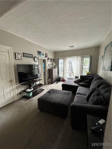 18 Kamper Avenue, Buffalo, NY 14210