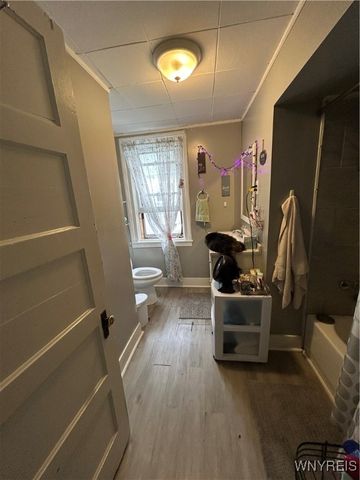 18 Kamper Avenue, Buffalo, NY 14210