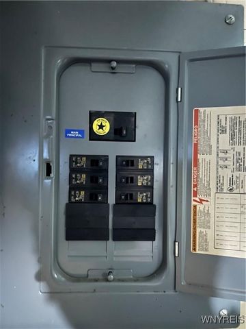 18 Kamper Avenue, Buffalo, NY 14210