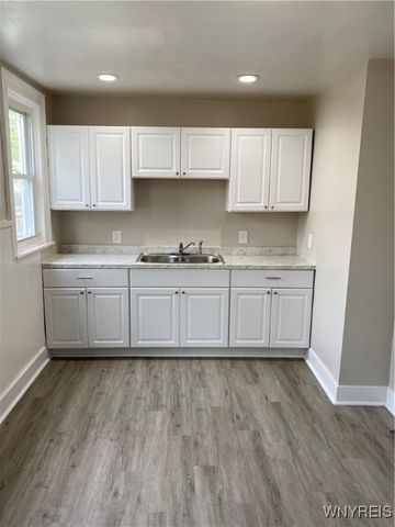 18 Kamper Avenue, Buffalo, NY 14210