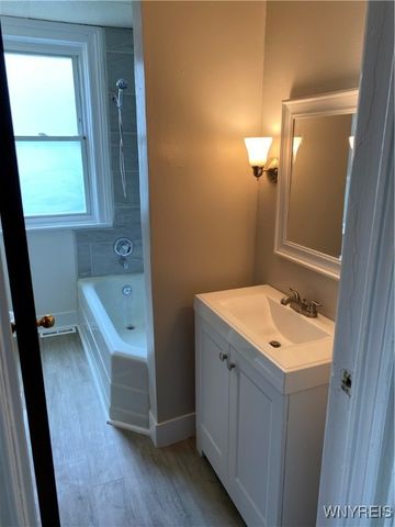 18 Kamper Avenue, Buffalo, NY 14210