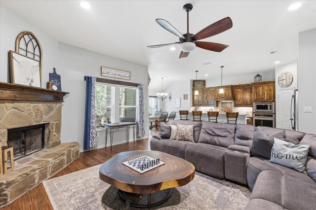 145 Foxpointe Circle, Weatherford, TX 76087