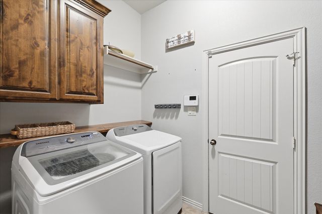 145 Foxpointe Circle, Weatherford, TX 76087