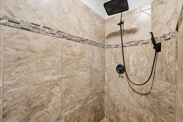145 Foxpointe Circle, Weatherford, TX 76087