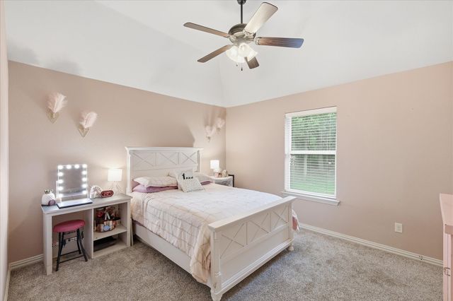 145 Foxpointe Circle, Weatherford, TX 76087