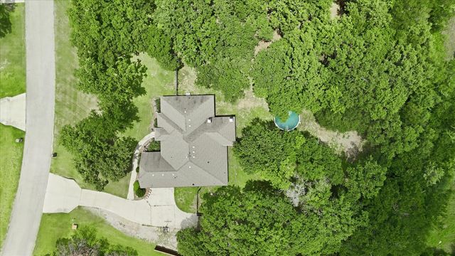 145 Foxpointe Circle, Weatherford, TX 76087