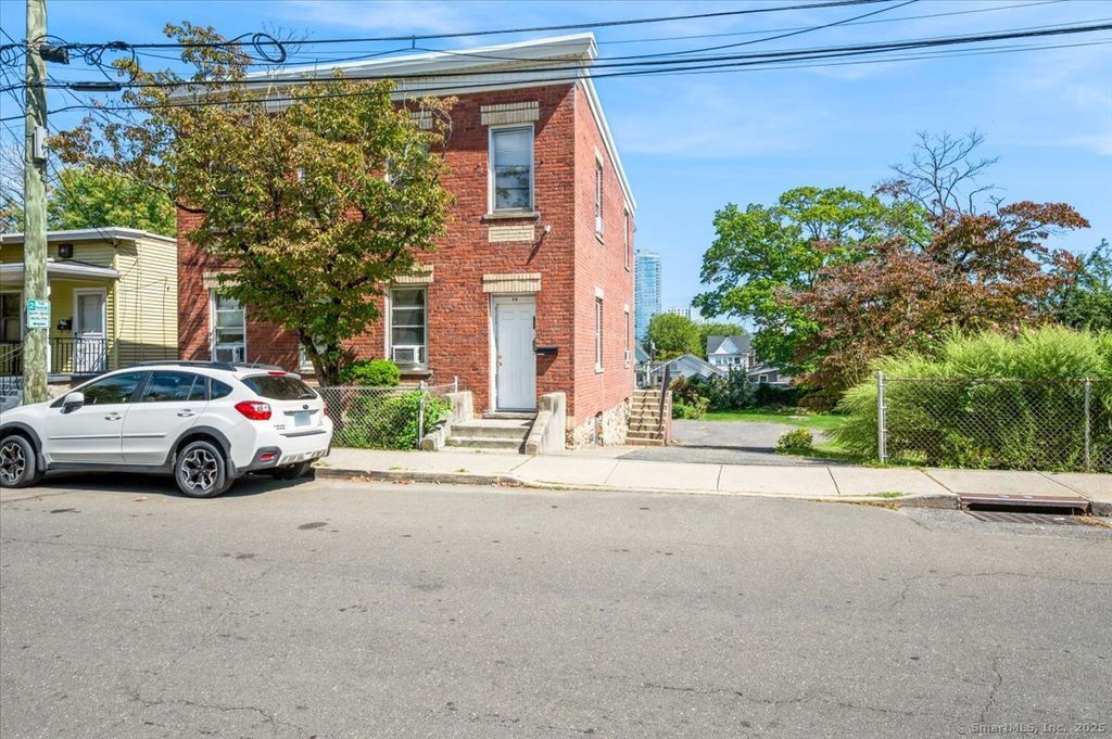 24 Wright Street, Stamford, CT 06902