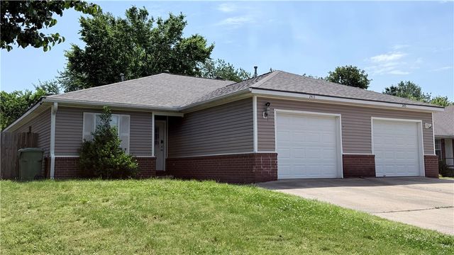 2413 & 2415 S 16th Street, Rogers, AR 72758