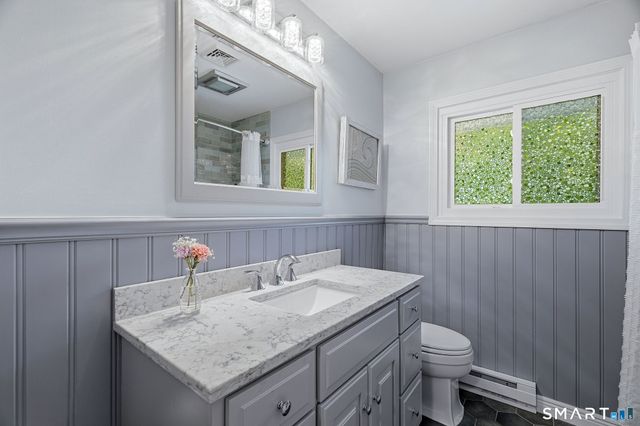 24 Jericho Drive, Old Lyme, CT 06371
