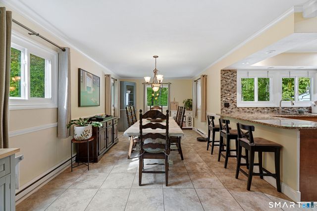 24 Jericho Drive, Old Lyme, CT 06371