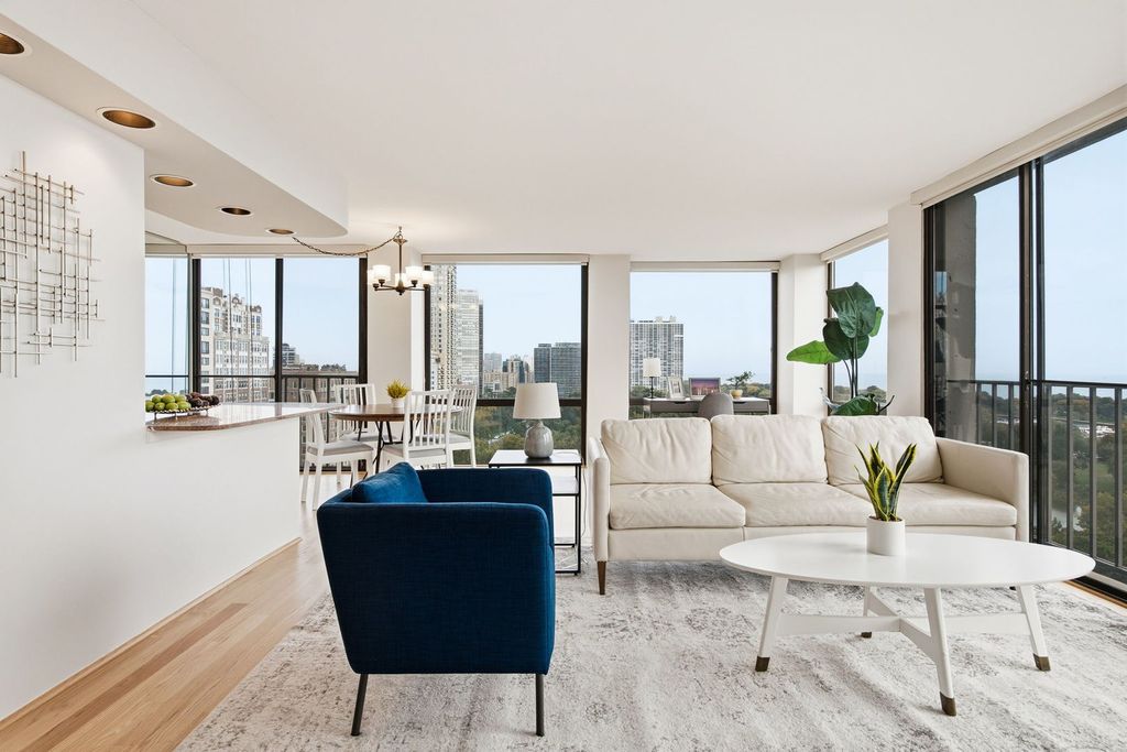 345 W Fullerton Parkway 1701, Chicago, IL 60614 — photo 3