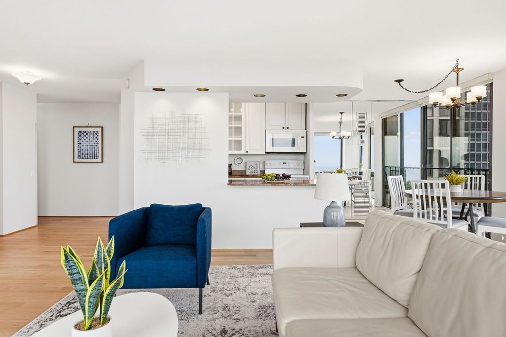 345 W Fullerton Parkway 1701, Chicago, IL 60614 — photo 4