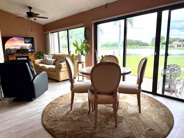 5878 Parkwalk Circle W, Boynton Beach, FL 33472
