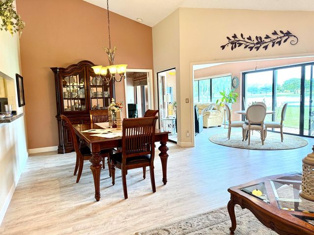 5878 Parkwalk Circle W, Boynton Beach, FL 33472