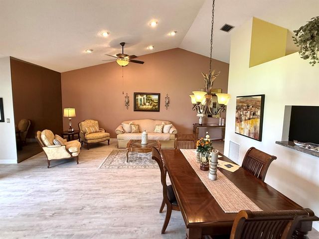 5878 Parkwalk Circle W, Boynton Beach, FL 33472