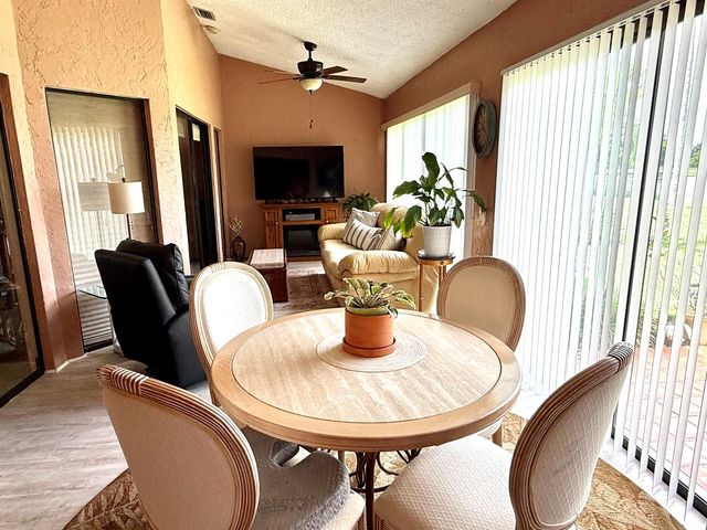 5878 Parkwalk Circle W, Boynton Beach, FL 33472