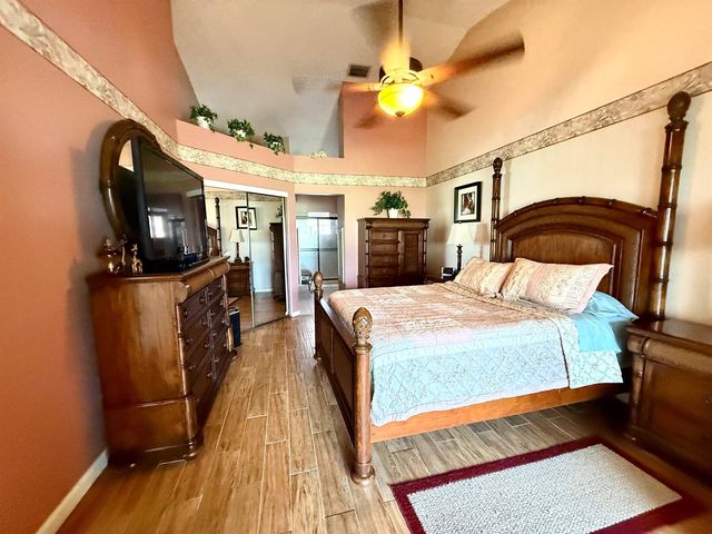 5878 Parkwalk Circle W, Boynton Beach, FL 33472
