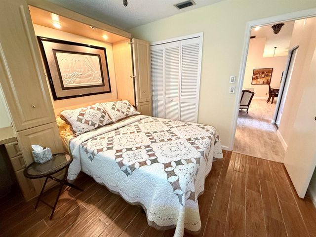 5878 Parkwalk Circle W, Boynton Beach, FL 33472