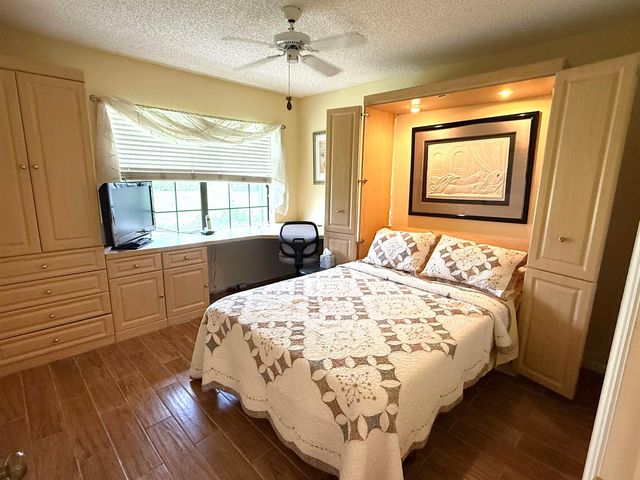 5878 Parkwalk Circle W, Boynton Beach, FL 33472