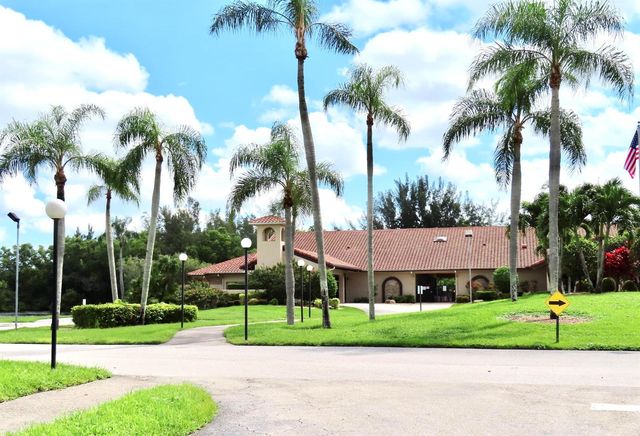 5878 Parkwalk Circle W, Boynton Beach, FL 33472