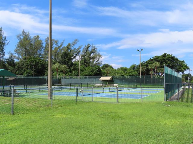 5878 Parkwalk Circle W, Boynton Beach, FL 33472