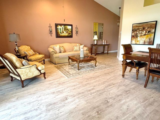5878 Parkwalk Circle W, Boynton Beach, FL 33472