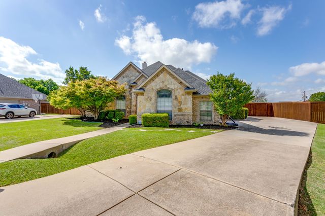 9733 Corral Drive, Fort Worth, TX 76244