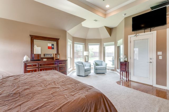 9733 Corral Drive, Fort Worth, TX 76244