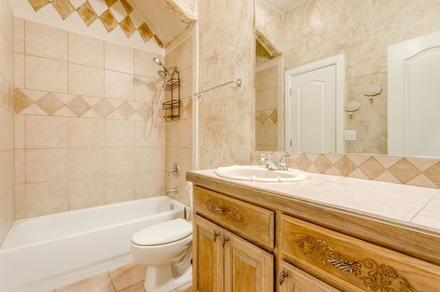 9733 Corral Drive, Fort Worth, TX 76244