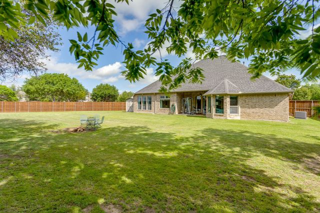 9733 Corral Drive, Fort Worth, TX 76244