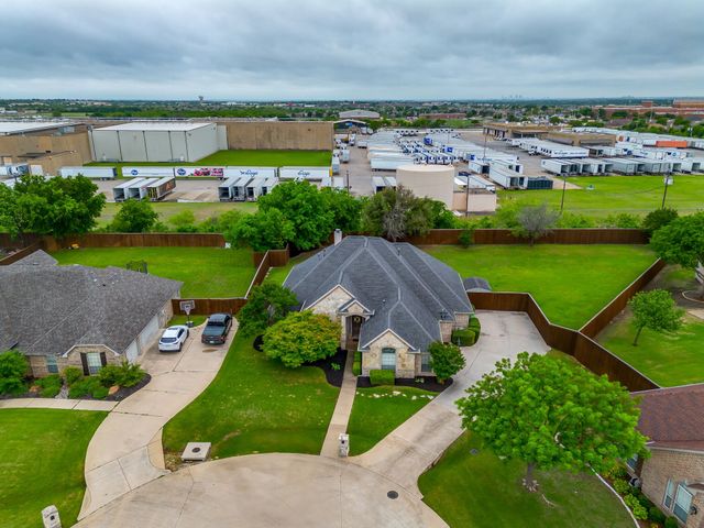 9733 Corral Drive, Fort Worth, TX 76244
