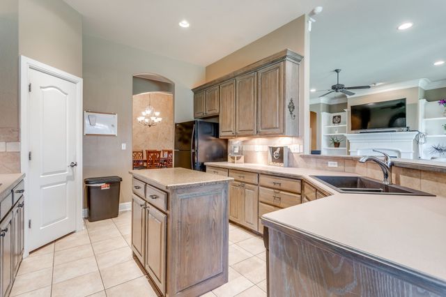 9733 Corral Drive, Fort Worth, TX 76244