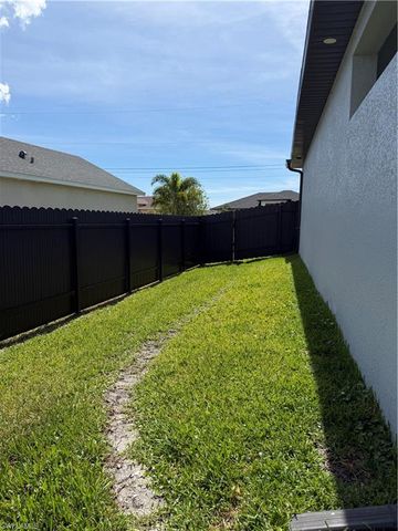 221 SW 25th AVE, Cape Coral, FL 33991
