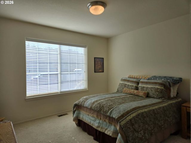 2719 GOLFVIEW Ave, Sutherlin, OR 97479