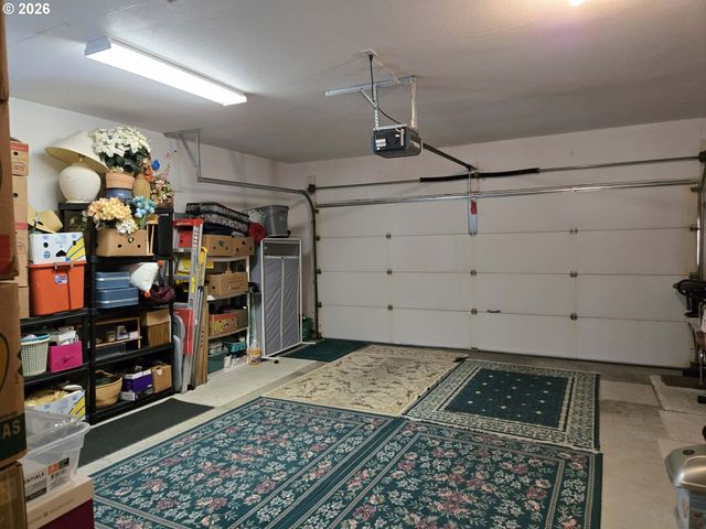 2719 GOLFVIEW Ave, Sutherlin, OR 97479