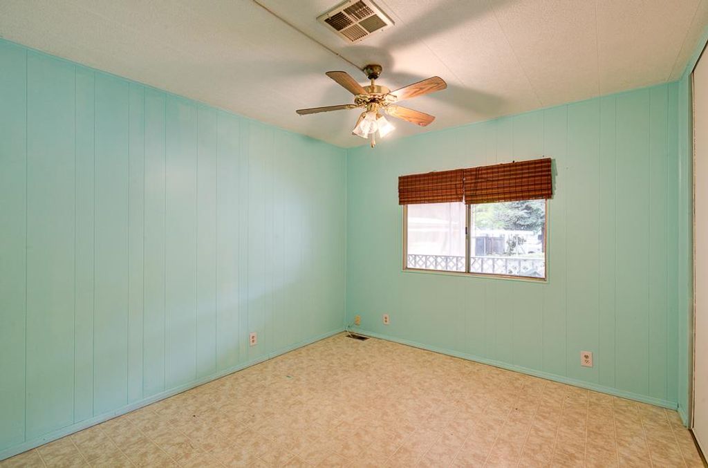 Image 28 of property listing at 9360 N Blackstone Avenue # 153, Fresno, CA 93720