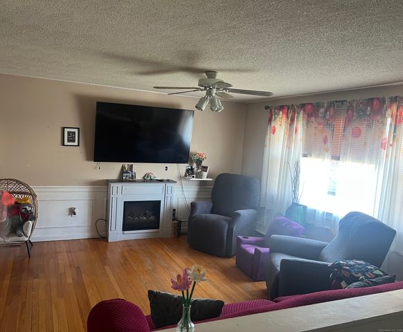 59 Charles Street, Watertown, CT 06795